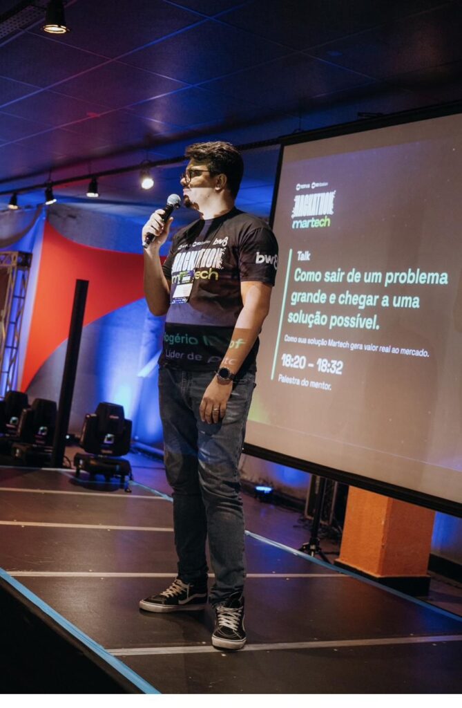 02-talk-hackathon-martech